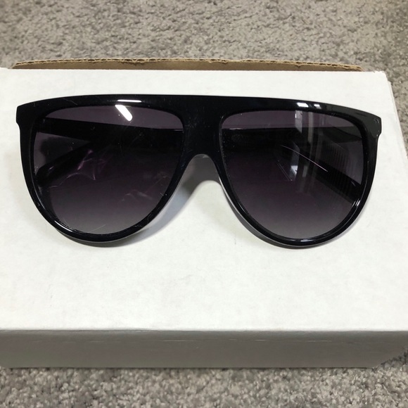 🆕 Oversized Flat Brow Sunglasses - Picture 6 of 6